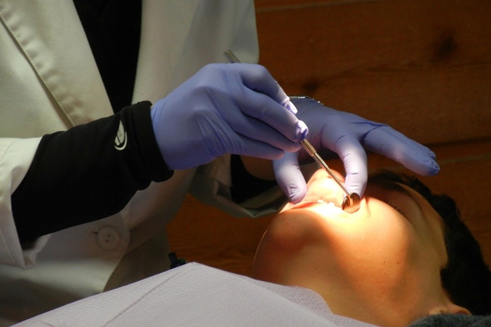 Imamasi iniciatyvų tobulinant odontologijos rinką