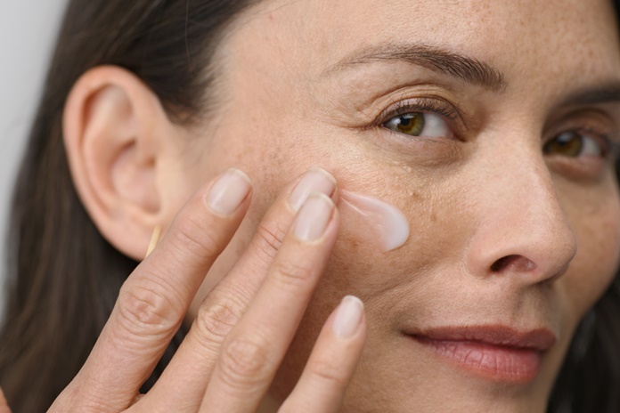 Specialistės patarimai: kaip tinkamai prižiūrėti odą menopauzės metu?