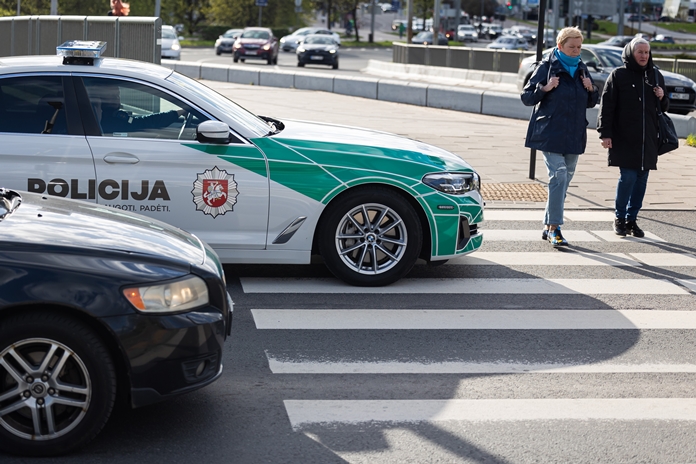 Policija gegužę tikrins vairuotojų blaivumą, vykdys saugos diržų, vaikams skirtų sėdynių naudojimo kontrolės priemones